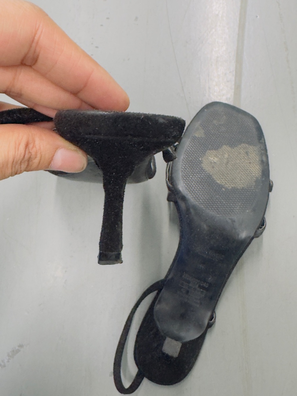 Mildly used Zara Basic Collection Black Strappy Square-Toe Sandals - Picture 3 of 5